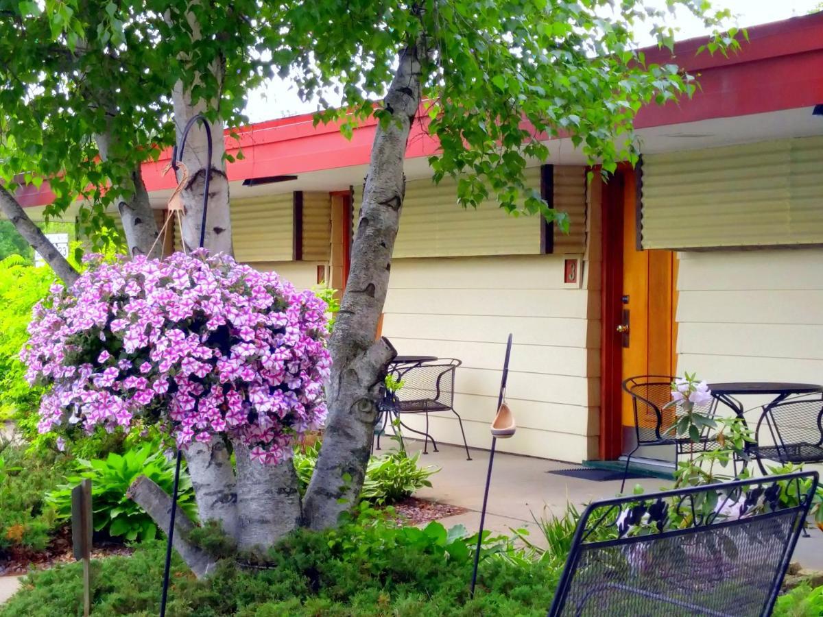 The Usonian Inn Llc Spring Green Eksteriør billede
